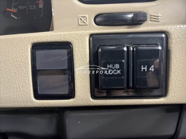 Toyota Land Cruiser Prado 1994 thumbnail 25