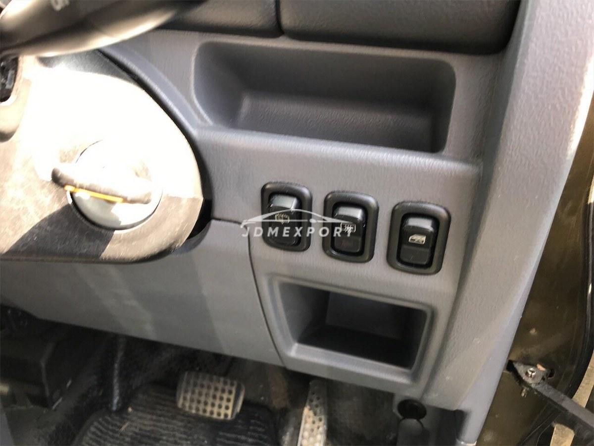 Daihatsu Naked 2000 thumbnail 9