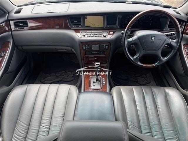 Mitsubishi Dignity 2000 thumbnail 2