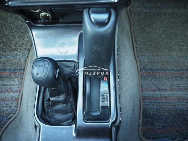Toyota Hilux Surf 2001 thumbnail 31