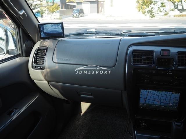 Toyota Hilux Surf 2001 thumbnail 36