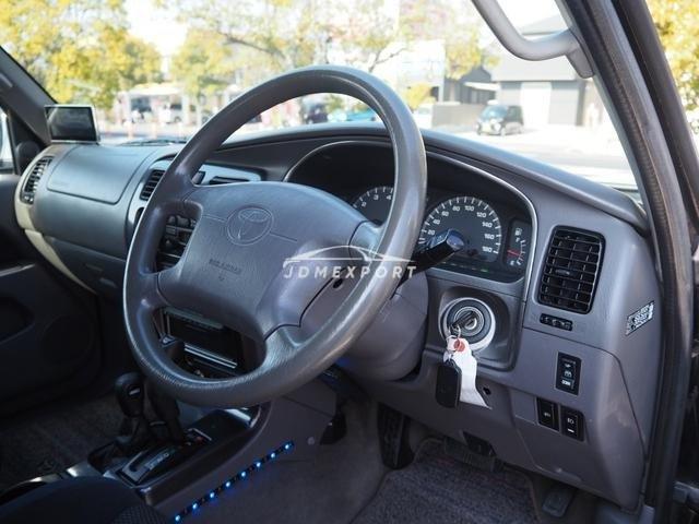 Toyota Hilux Surf 2001 thumbnail 18