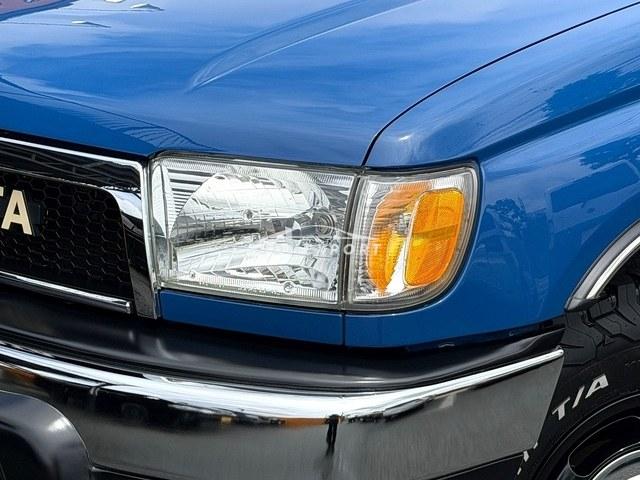 Toyota Hilux Surf 2001 thumbnail 8