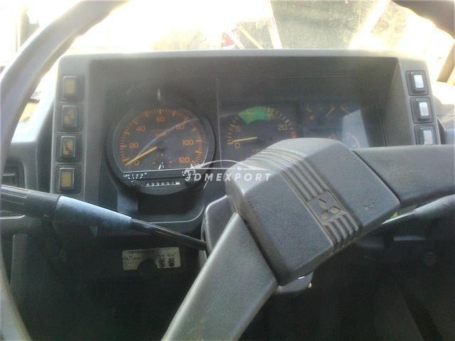 Mitsubishi Fuso The Great 1989 thumbnail 15