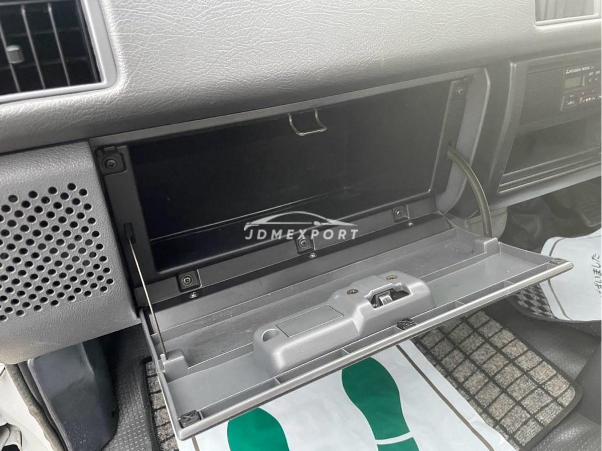 Mitsubishi Delica Truck 1997 thumbnail 61