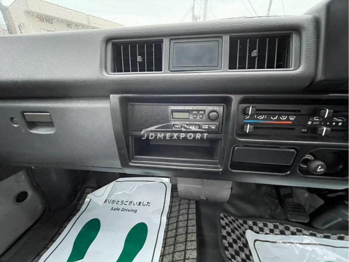 Mitsubishi Delica Truck 1997 thumbnail 68