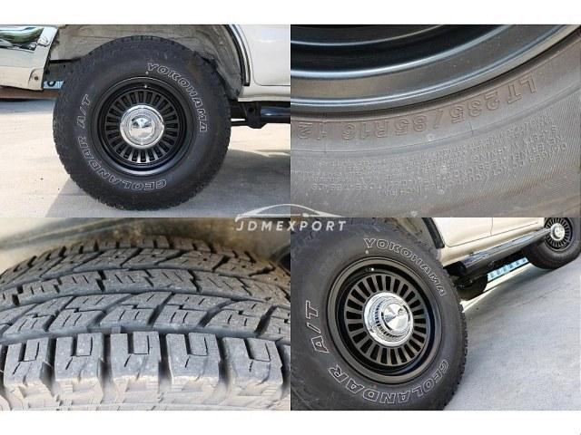 Toyota Hilux Surf 1997 thumbnail 19