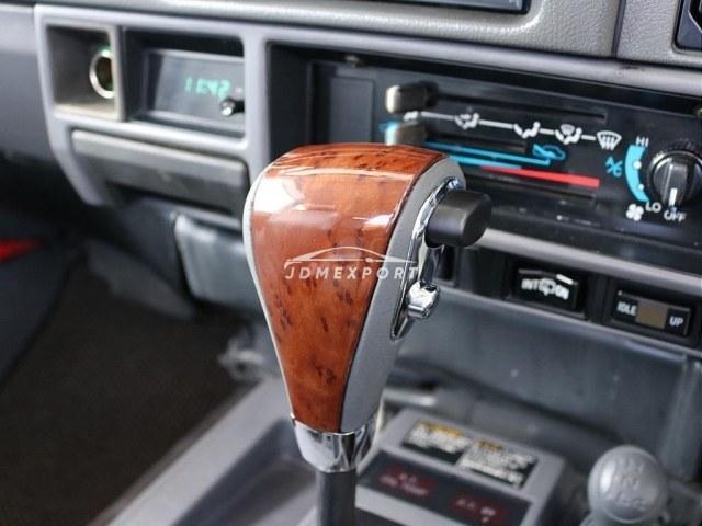 Toyota Land Cruiser Prado 1995 thumbnail 4