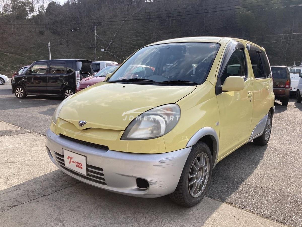 Toyota Fun Cargo 2000