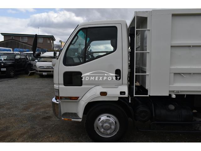 Mitsubishi Fuso Fighter 2000 thumbnail 38
