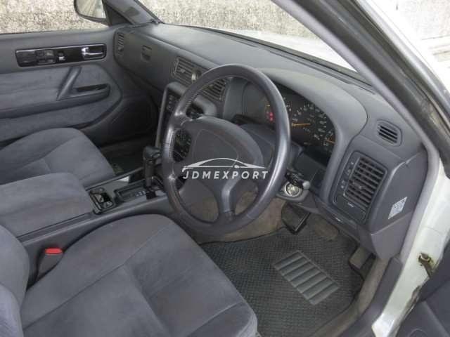 Nissan Gloria Van 1994 thumbnail 2