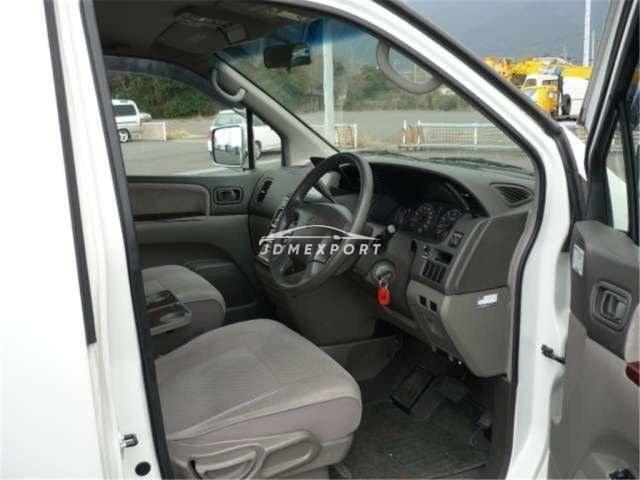 Nissan Elgrand 2001 thumbnail 6