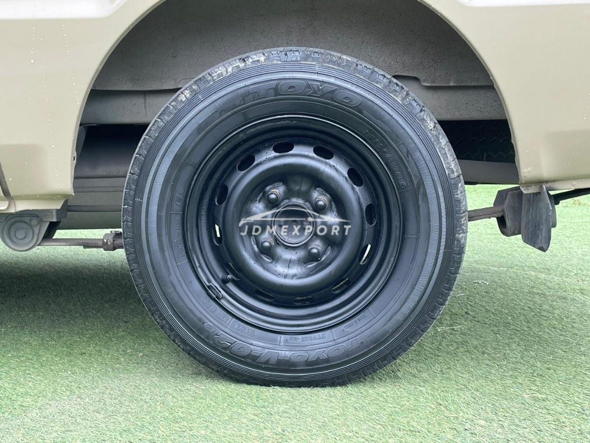 Nissan Vanette Van 1990 thumbnail 21
