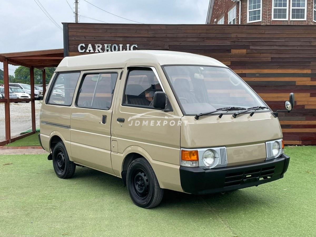 Nissan Vanette Van 1990