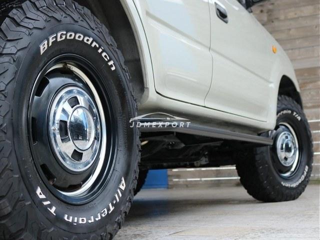 Toyota Land Cruiser Prado 2000 thumbnail 2