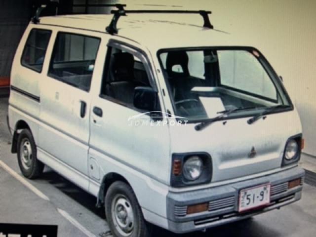 Mitsubishi Minicab Van 1993
