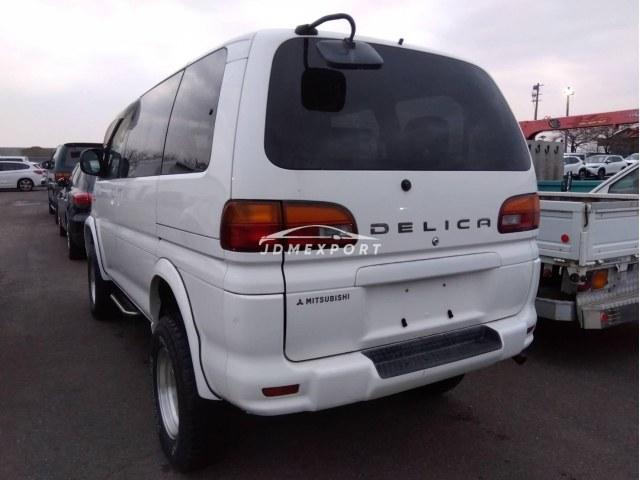 Mitsubishi Delica Spacegear 1999 thumbnail 2
