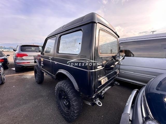 Suzuki Jimny 1990 thumbnail 2