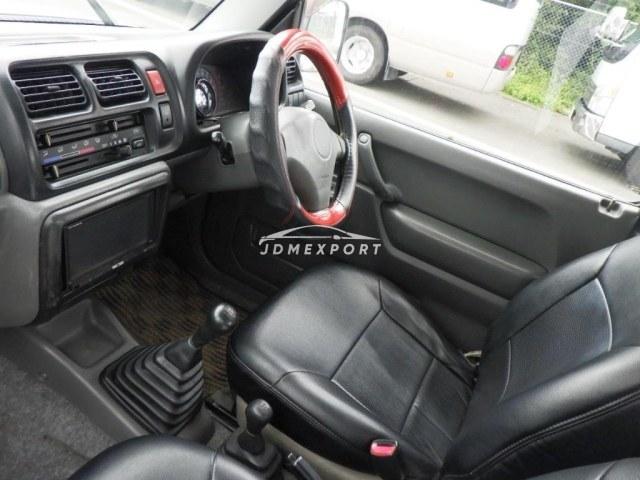 Suzuki Jimny 2001 thumbnail 3