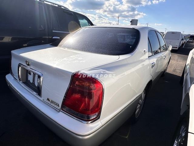 Toyota Crown Majesta 2001 thumbnail 6