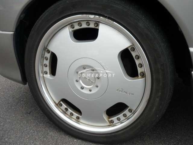Nissan Elgrand 2001 thumbnail 3