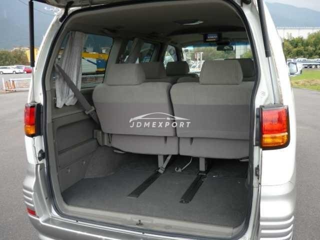 Nissan Elgrand 2001 thumbnail 7