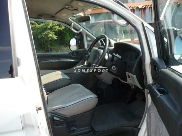 Mitsubishi Delica Spacegear 1999 thumbnail 3