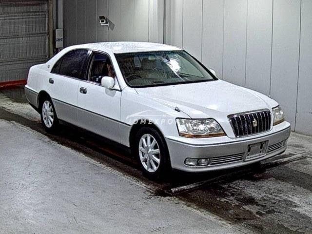 Toyota Crown Majesta 2001