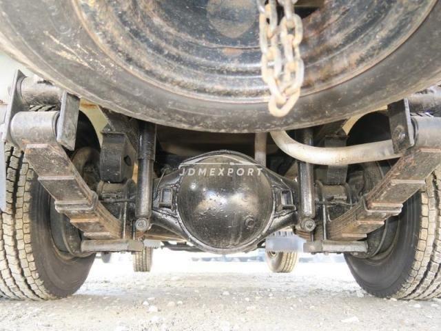 Mitsubishi Fuso Canter 1977 thumbnail 7