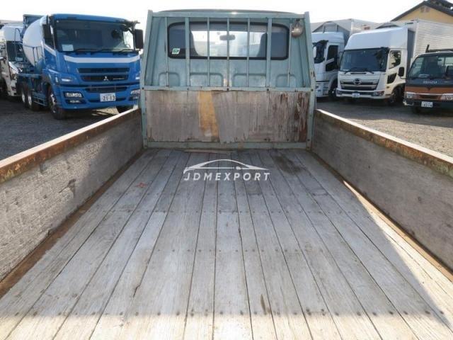 Mitsubishi Fuso Canter 1977 thumbnail 6