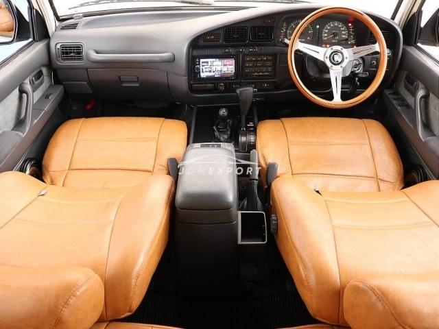 Toyota Land Cruiser Wagon 1993 thumbnail 3