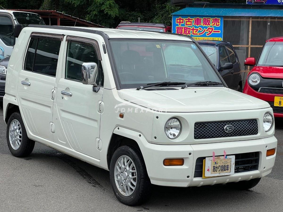 Daihatsu Naked 2001