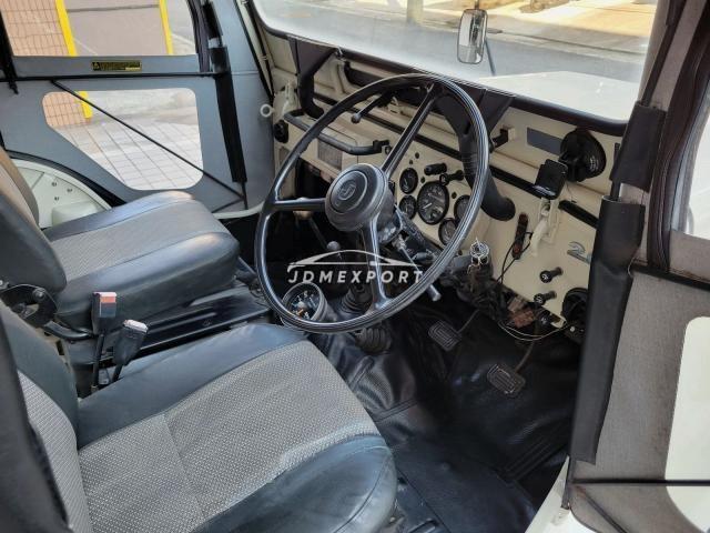 Mitsubishi Jeep 1981 thumbnail 17