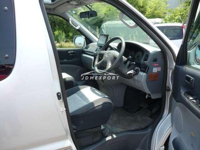 Toyota Hiace Regius 1999 thumbnail 5