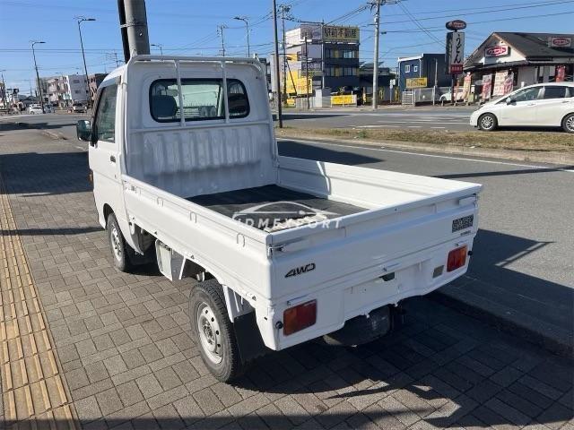 Daihatsu Hijet Truck 1997 thumbnail 9