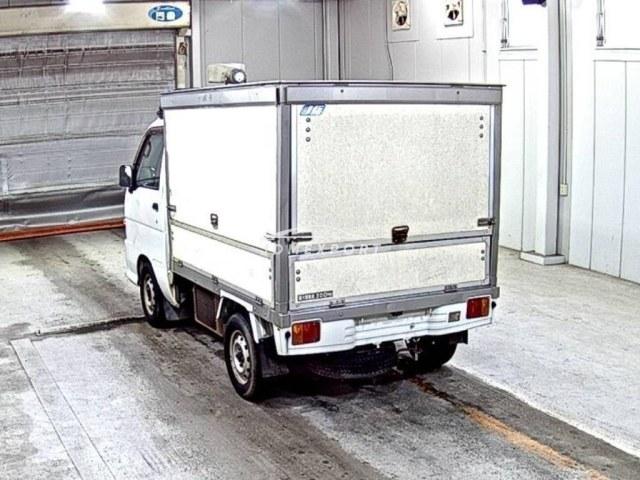 Daihatsu Hijet Truck 2002 thumbnail 2
