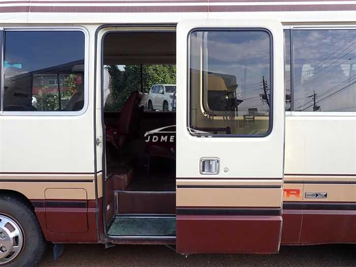 Toyota Coaster 1986 thumbnail 24