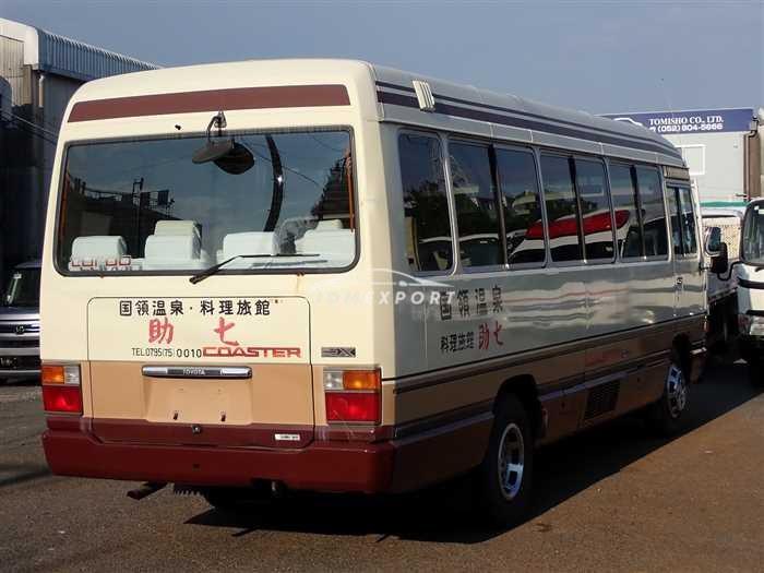 Toyota Coaster 1986 thumbnail 5