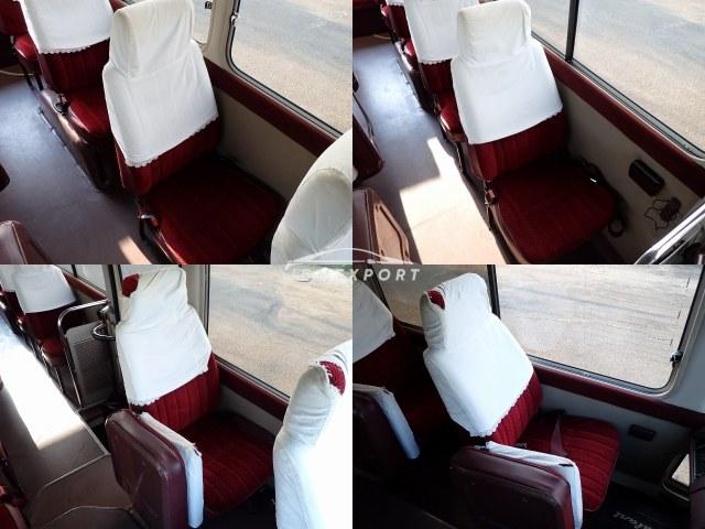Toyota Coaster 1986 thumbnail 17