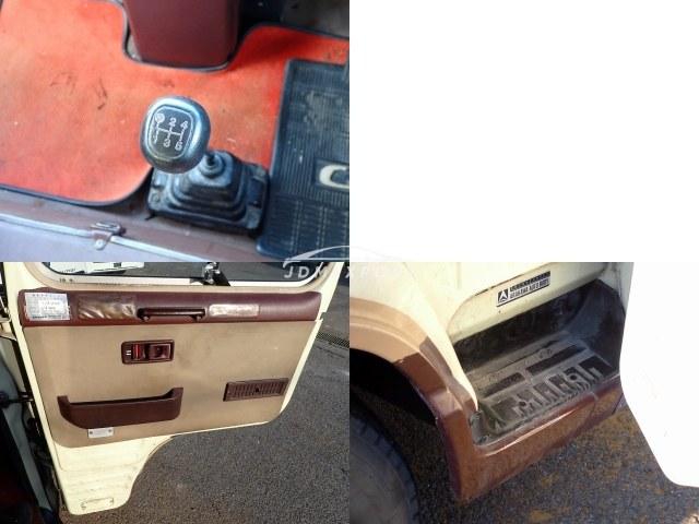 Toyota Coaster 1986 thumbnail 12