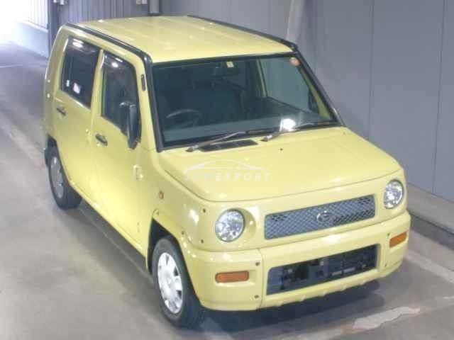 Daihatsu Naked 2001