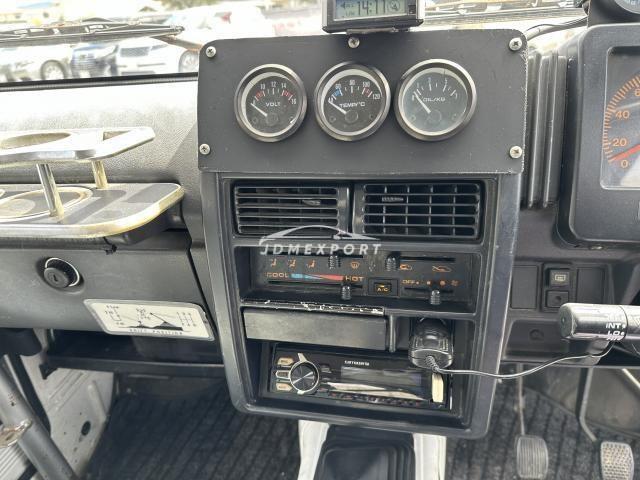 Suzuki Jimny 1992 thumbnail 13