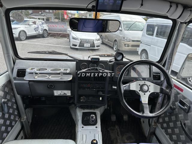 Suzuki Jimny 1992 thumbnail 5