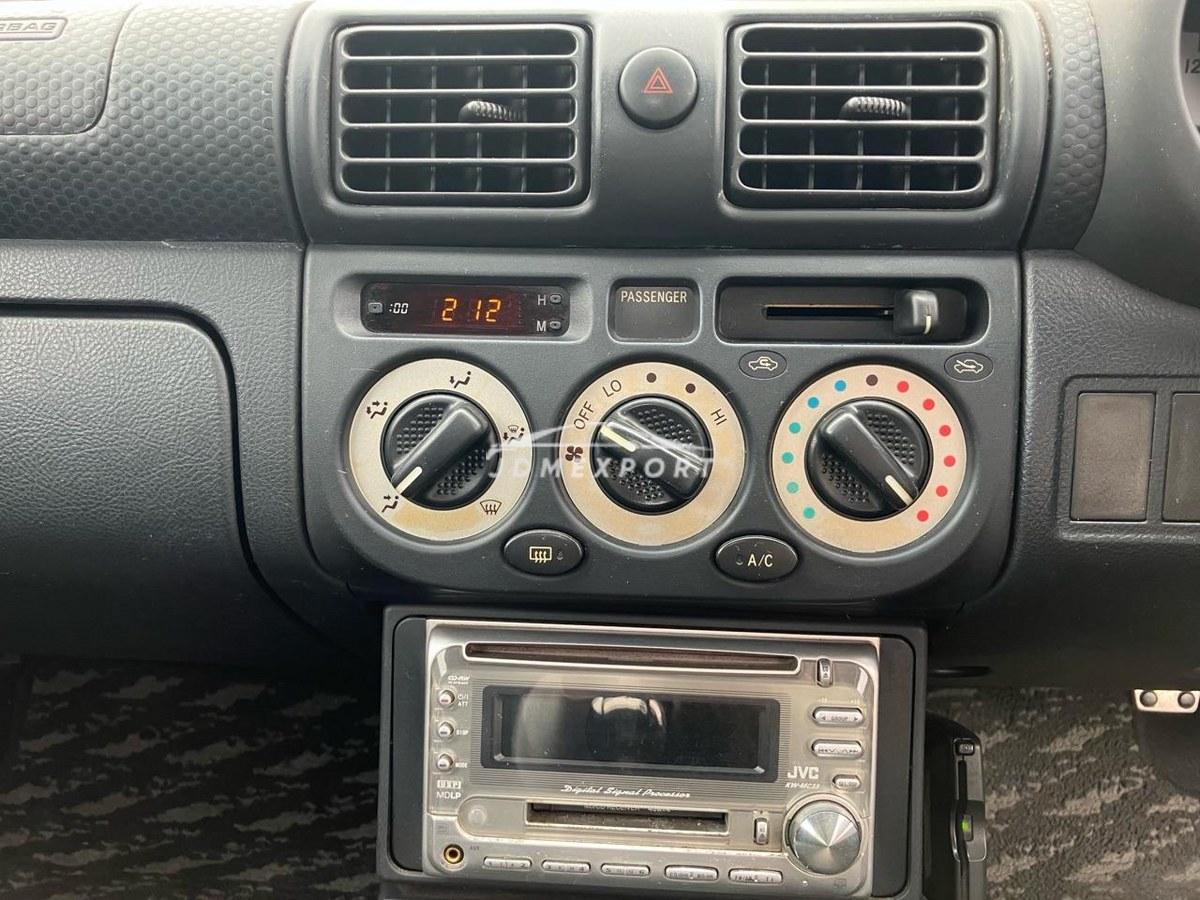 Toyota MR-S 2001 thumbnail 33