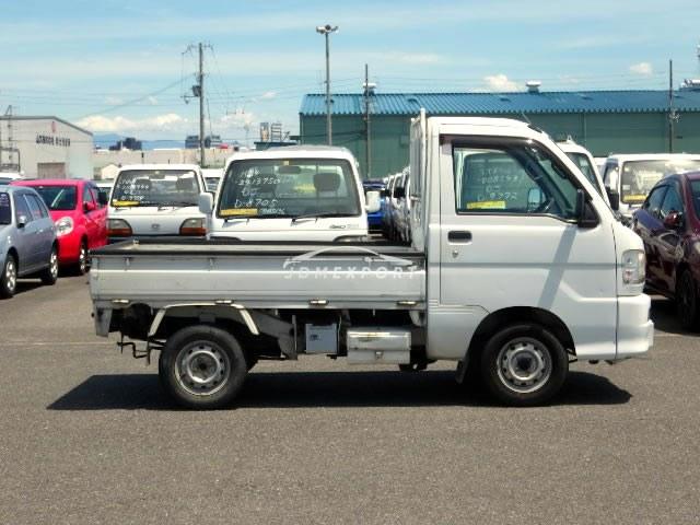 Daihatsu Hijet Truck 1999 thumbnail 4