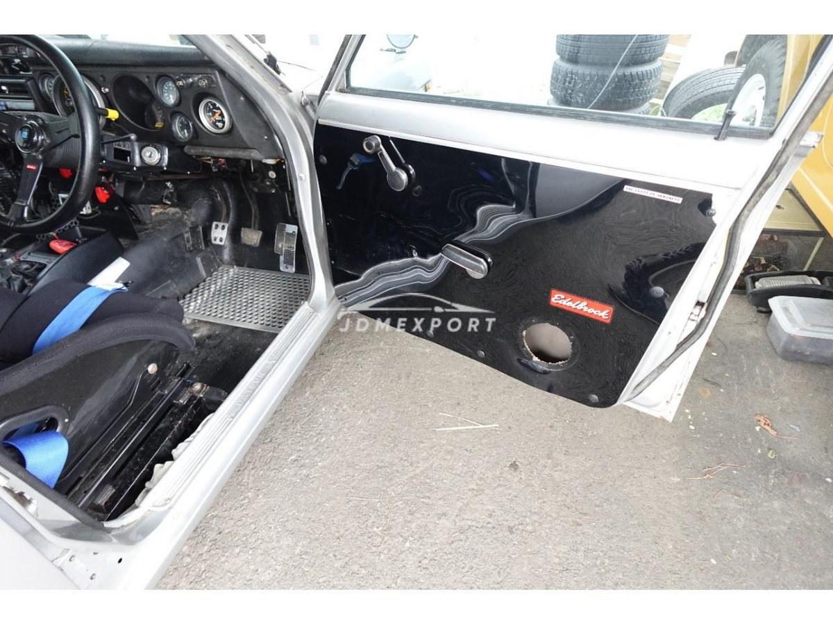 Nissan Bluebird 1970 thumbnail 16