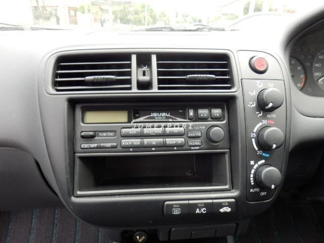 Isuzu Gemini 2000 thumbnail 10