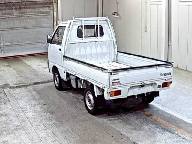 Daihatsu Hijet Truck 1992 thumbnail 2