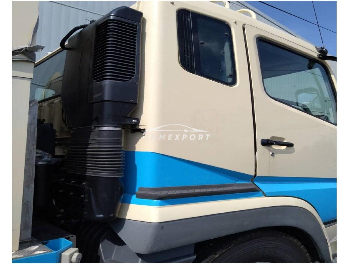 Mitsubishi Fuso Super Great 2000 thumbnail 2