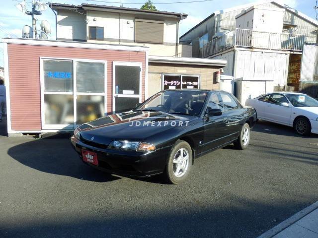 Nissan Skyline 1990